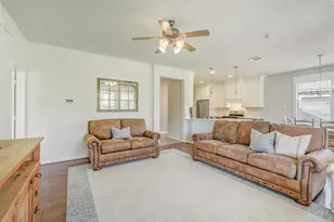 703 Rock Creek Ct, Rosenberg, TX 77469 - Photo 17