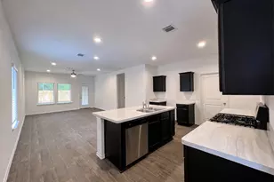 14918 Cypress Holw Dr, New Caney, TX 77357 - Photo 5