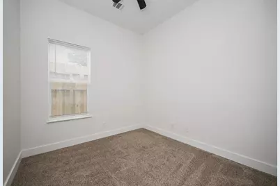 8203 Sparta Street #B, Houston, TX 77028 - Photo 9