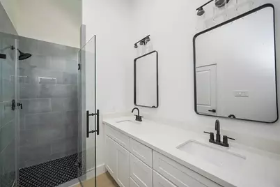 8203 Sparta Street #B, Houston, TX 77028 - Photo 17