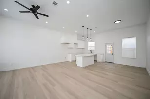 8203 Sparta St, Houston, TX 77028 - Photo 3