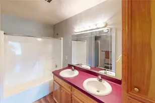 906 Waco St, Dayton, TX 77535 - Photo 15