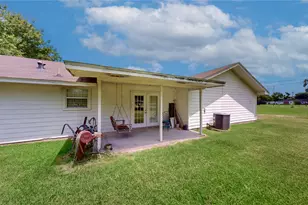906 Waco St, Dayton, TX 77535 - Photo 23