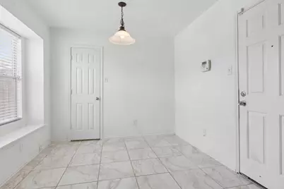 10418 Iris Lake Court, Houston, TX 77070 - Photo 11