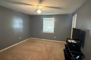 5810 W Airport Blvd, Houston, TX 77035 - Photo 11