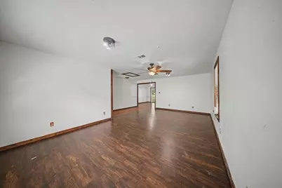 508 Miller Street, Broaddus, TX 75929 - Photo 7