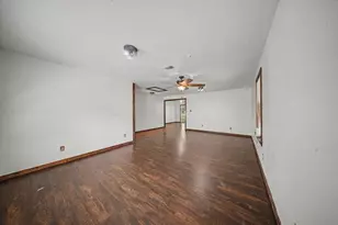 508 Miller St, Broaddus, TX 75929 - Photo 7