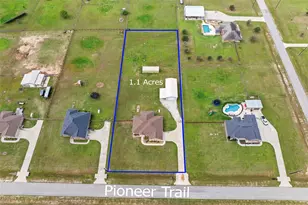 5649 Pioneer Trl, Sealy, TX 77474 - Photo 5