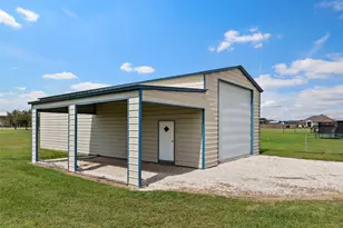 5649 Pioneer Trl, Sealy, TX 77474 - Photo 3