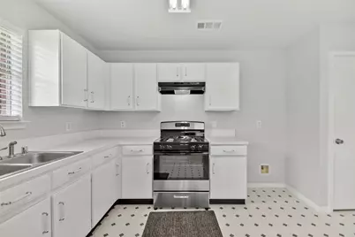 12803 Rockford Drive, Houston, TX 77048 - Photo 9