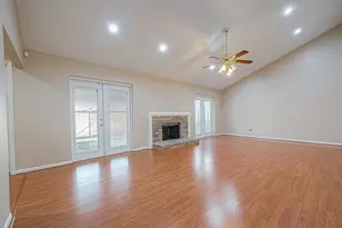 3231 E Heatherock Cir, Sugar Land, TX 77479 - Photo 7