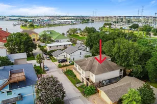 5 Harbor Ln, Kemah, TX 77565 - Photo 5