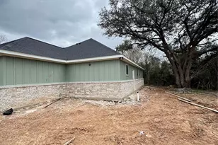 3910 Sunrise Ln, Damon, TX 77430 - Photo 5