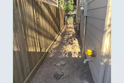 1839 Stacy Crest, Houston, TX 77008 - Photo 31