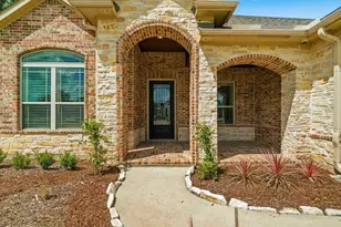 32802 Wesleyan Ct, Fulshear, TX 77441 - Photo 3