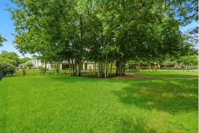 32802 Wesleyan Court, Fulshear, TX 77441 - Photo 39
