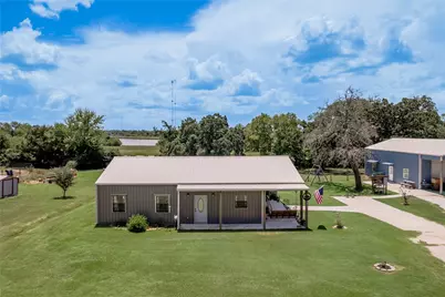 1014 N Shipp Street, Madisonville, TX 77864 - Photo 1
