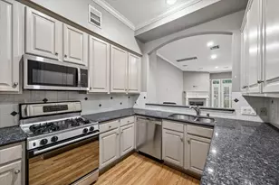 5104 Fairmont St, Houston, TX 77005 - Photo 13