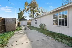 234 E 1st St, Deer Park, TX 77536 - Photo 17