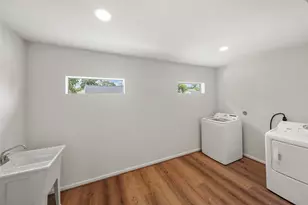 3809 Southmore Blvd, Houston, TX 77004 - Photo 5