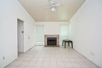 3900 Woodchase Drive #86, Houston, TX 77042 - Photo 5