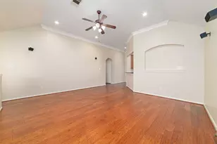 8923 Willow Wind Ln, Houston, TX 77083 - Photo 5