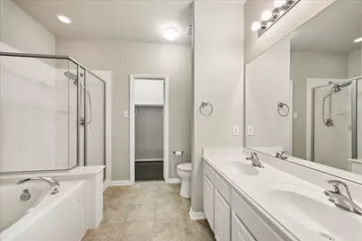1711 Quiet Pond Drive, Sugar Land, TX 77479 - Photo 13