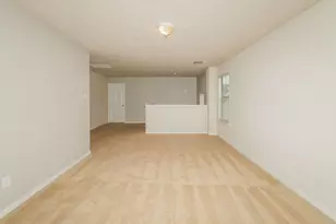 29206 Legends Beam Dr, Spring, TX 77386 - Photo 9