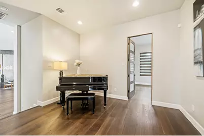 5 W Shady Lane #D, Houston, TX 77063 - Photo 31