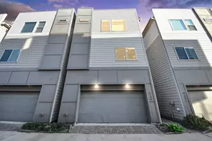 325 Eado Park Cir, Houston, TX 77020 - Photo 1