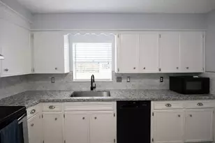 1310 S Caney Trail Dr, Wharton, TX 77488 - Photo 7