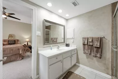 63 April Point Drive S, Conroe, TX 77356 - Photo 15