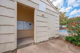 8201 Richmond Ave, Houston, TX 77063 - Photo 3