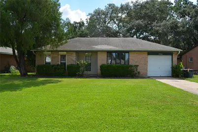 514 Bellmar Lane, Friendswood, TX 77546 - Photo 1