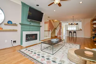 208 Bremond St, Houston, TX 77006 - Photo 9