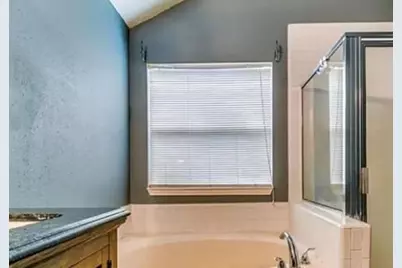 2025 Sandy Knoll Drive, Missouri City, TX 77489 - Photo 9