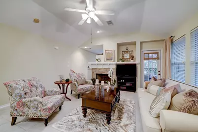 10 Stone Creek Place, The Woodlands, TX 77382 - Photo 3