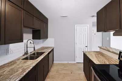 11930 Ashcroft Drive, Houston, TX 77035 - Photo 19