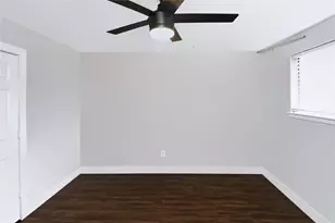 11930 Ashcroft Dr, Houston, TX 77035 - Photo 23