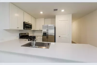 1527 Sunset Ridge Drive, Conroe, TX 77303 - Photo 7