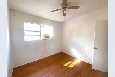 215 Avenue E, South Houston, TX 77587 - Photo 17
