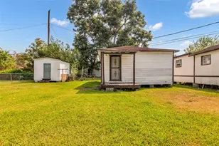 6814 Covington Dr, Houston, TX 77091 - Photo 11