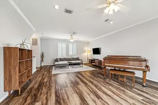 1213 Oneil St, Houston, TX 77019 - Photo 11