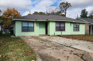 2413 Huntington Dr, Pasadena, TX 77506 - Photo 1