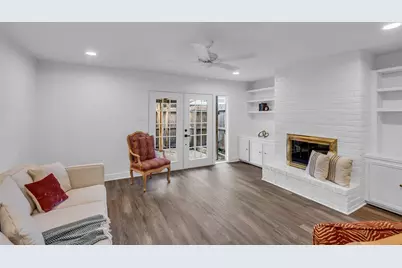 10355 Longmont Drive #35/14, Houston, TX 77042 - Photo 17