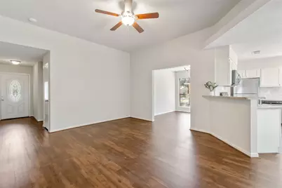 75 Fallshire Drive, The Woodlands, TX 77381 - Photo 3