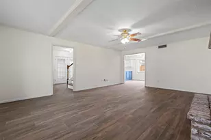 8114 Coolshire Ln, Houston, TX 77070 - Photo 17