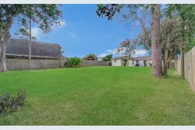 13221 Candlewick Street, Houston, TX 77015 - Photo 31