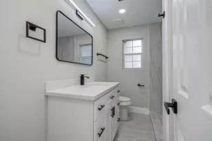 13221 Candlewick St, Houston, TX 77015 - Photo 17
