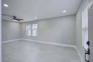 13221 Candlewick St, Houston, TX 77015 - Photo 5